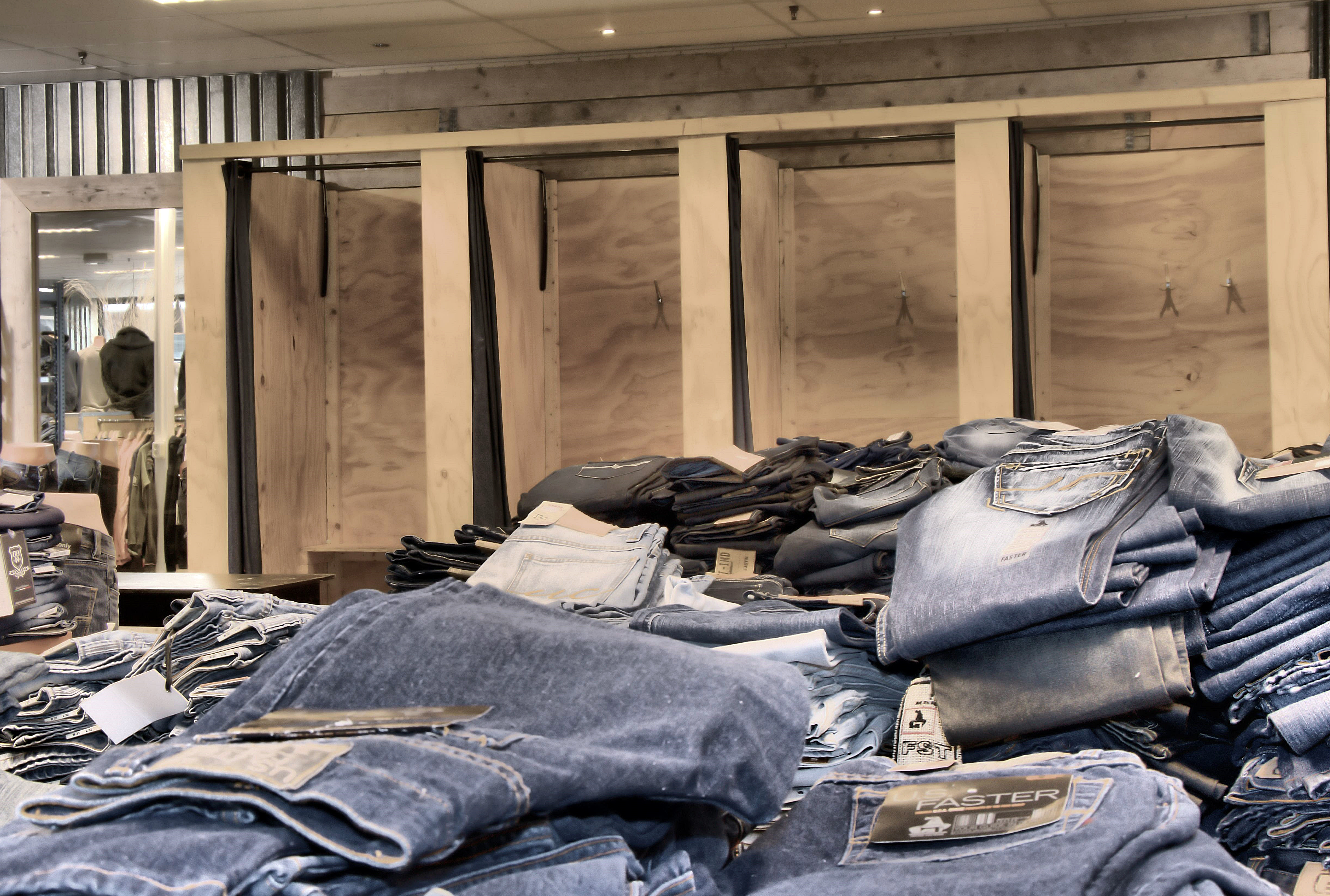 vingerafdruk persoon Nieuwheid Jeans Outlet Haarlem